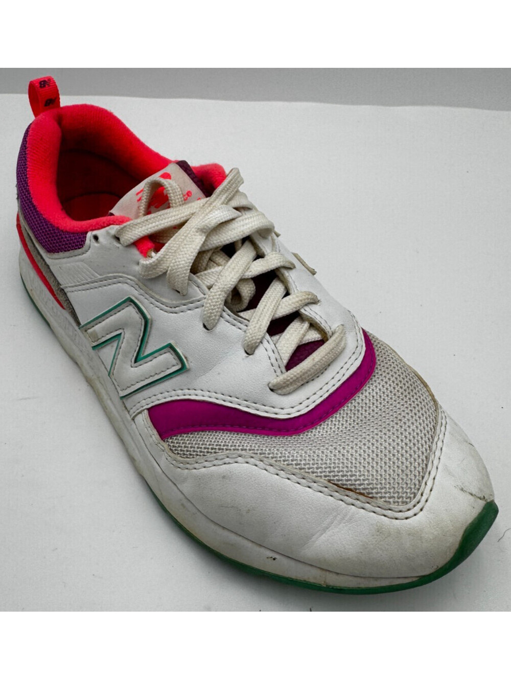 New Balance 997H Womens Sneakers Size7 White   Athletic Running Shoes CW997HMA